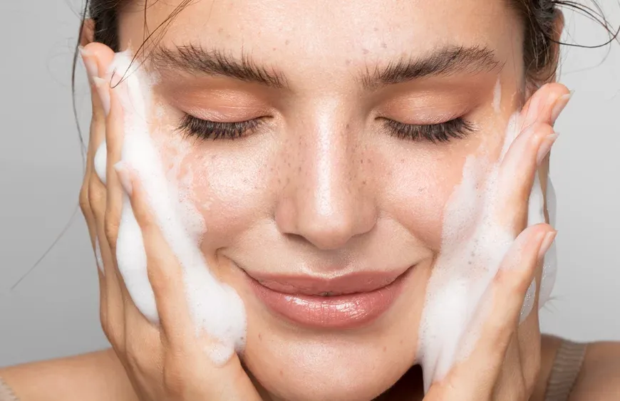 Sağlıklı, Parlak ve Pürüzsüz Bir Cilde Sahip Olmak Senin Elinde!